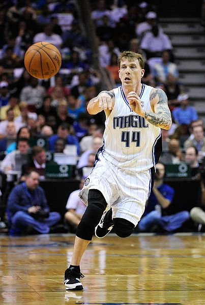 DO：蓝军曾经拒绝一家欧洲豪门对内托的询价，他不缺乏追求者